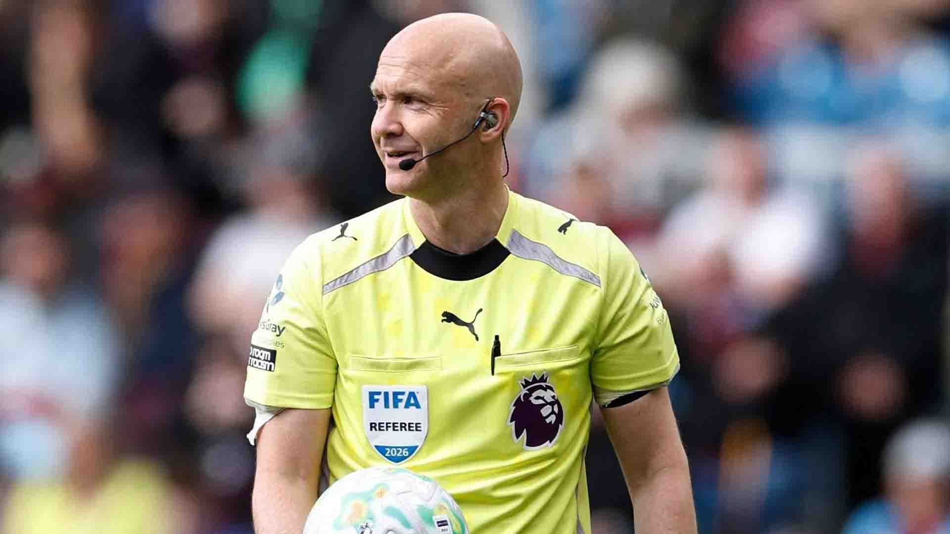 Anthony Taylor Gantung Peluit: Wasit Premier League Pensiun Usai 831 Laga