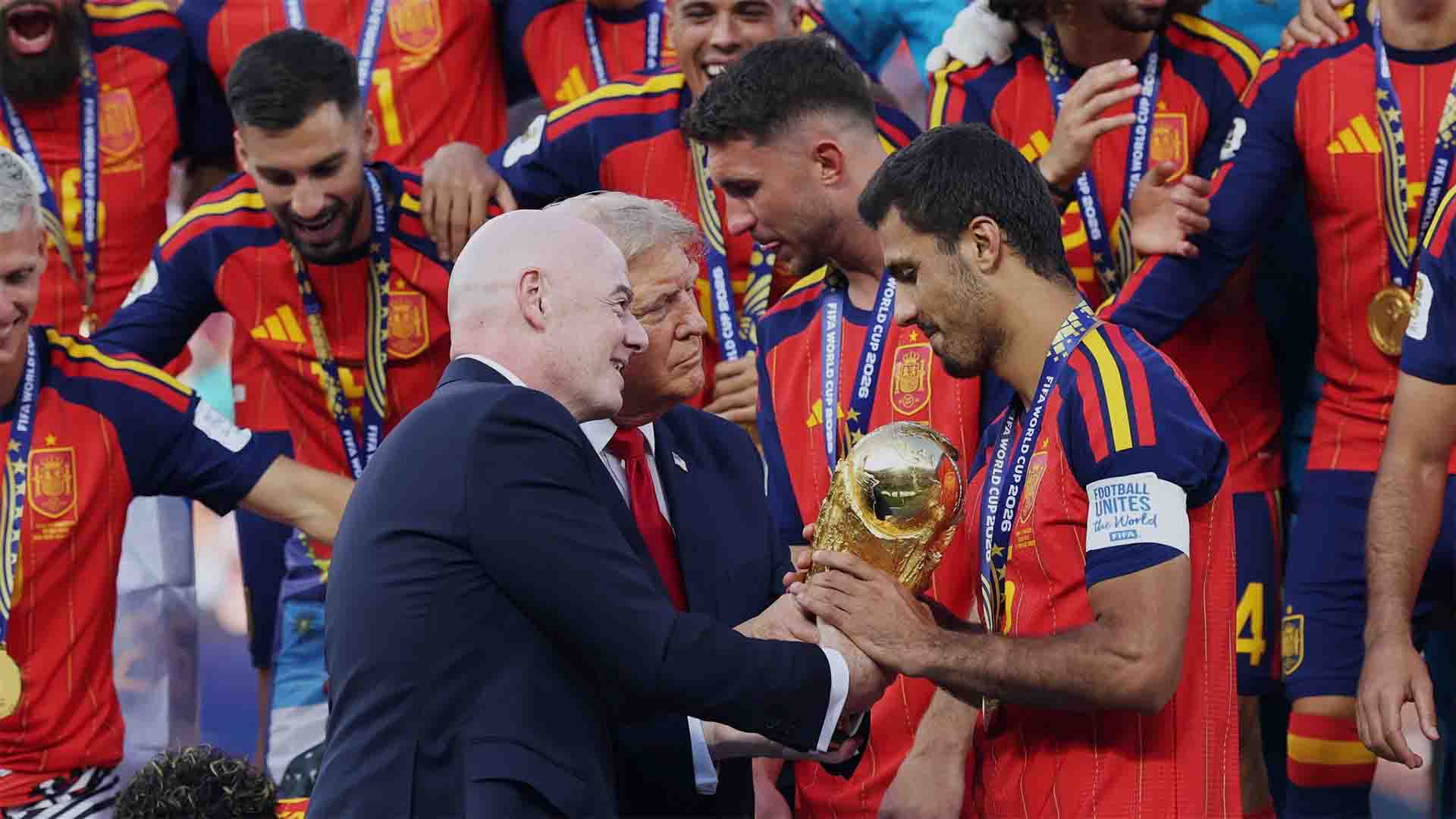 Blatter Desak Infantino Dicopot Usai Piala Dunia 'Kehilangan Kredibilitas'