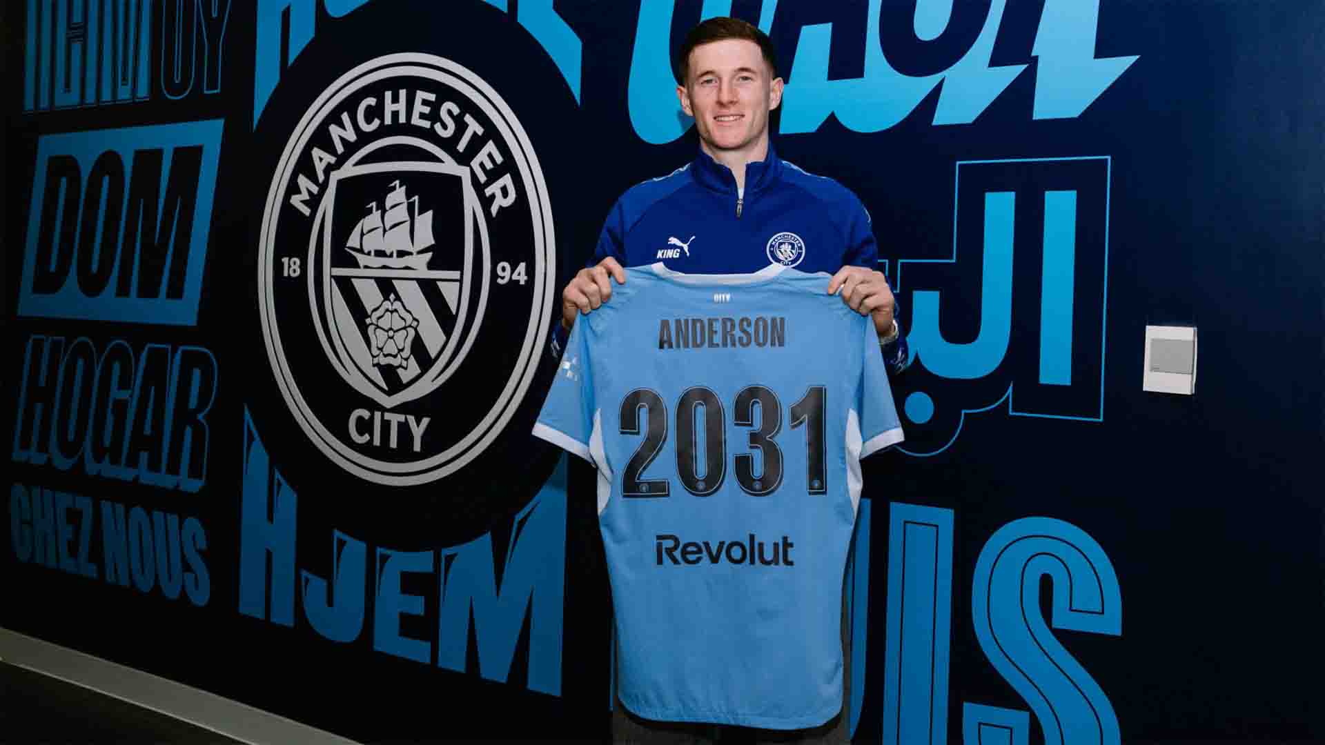 Elliot Anderson Sebut Man City "Raja Manchester" Usai Pecahkan Rekor Transfer