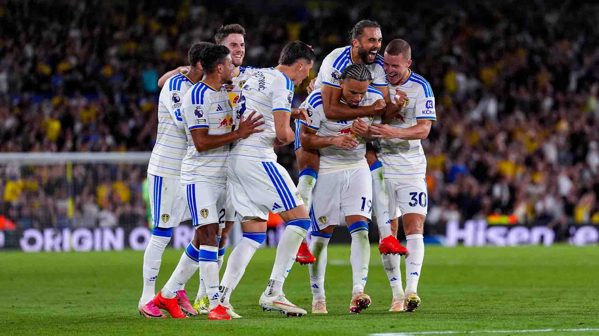 Leeds United 4-1 Newcastle United: Calvert-Lewin Pimpin Pesta Gol di Elland Road