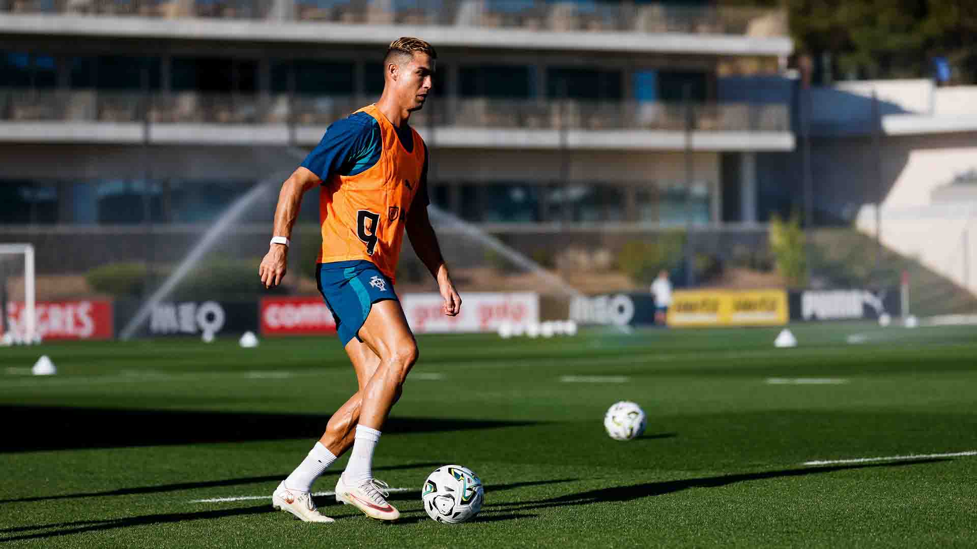 Ronaldo Sempat Pertimbangkan Pensiun, Kini Incar 1.000 Gol Bersama Portugal
